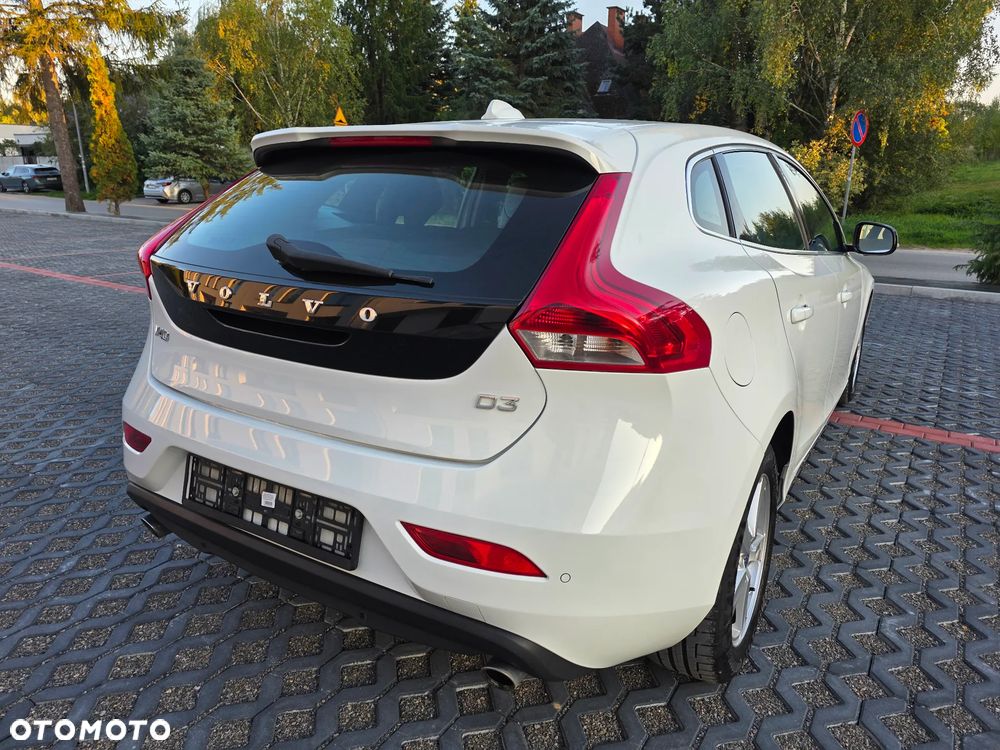 Volvo V40 D3 Summum - 26