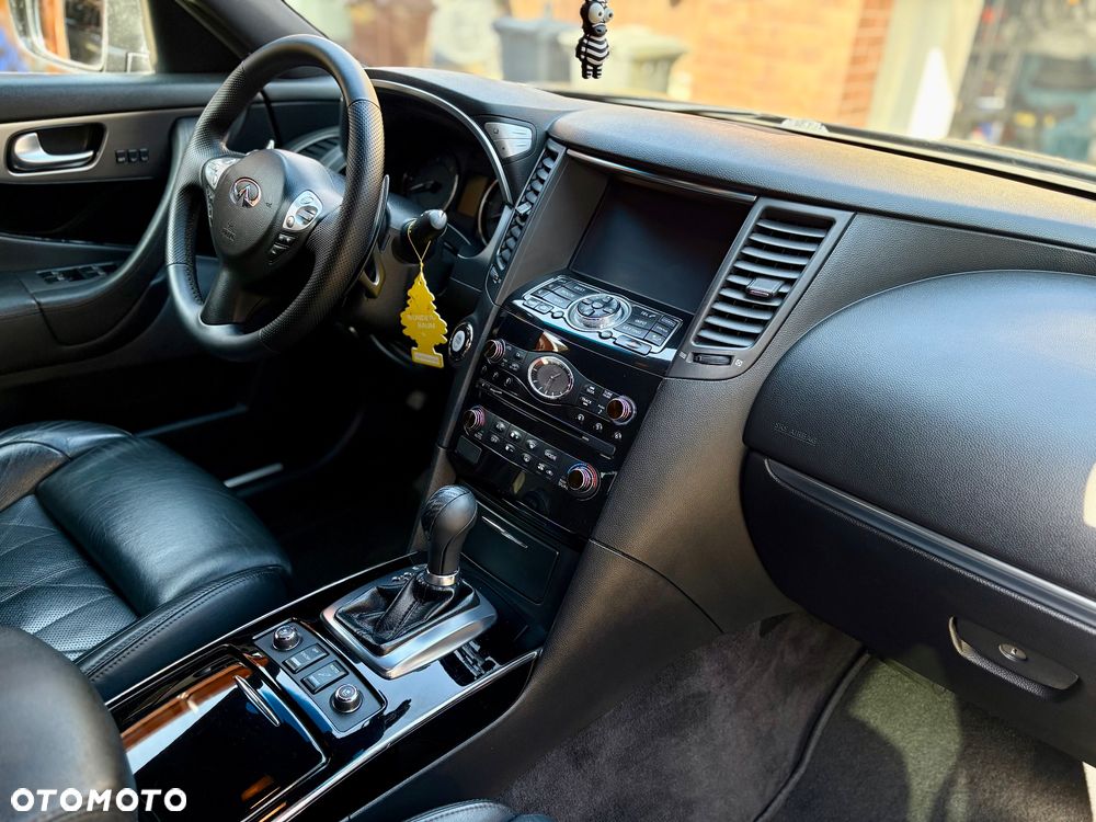 Infiniti QX70 5.0 S Premium - 18