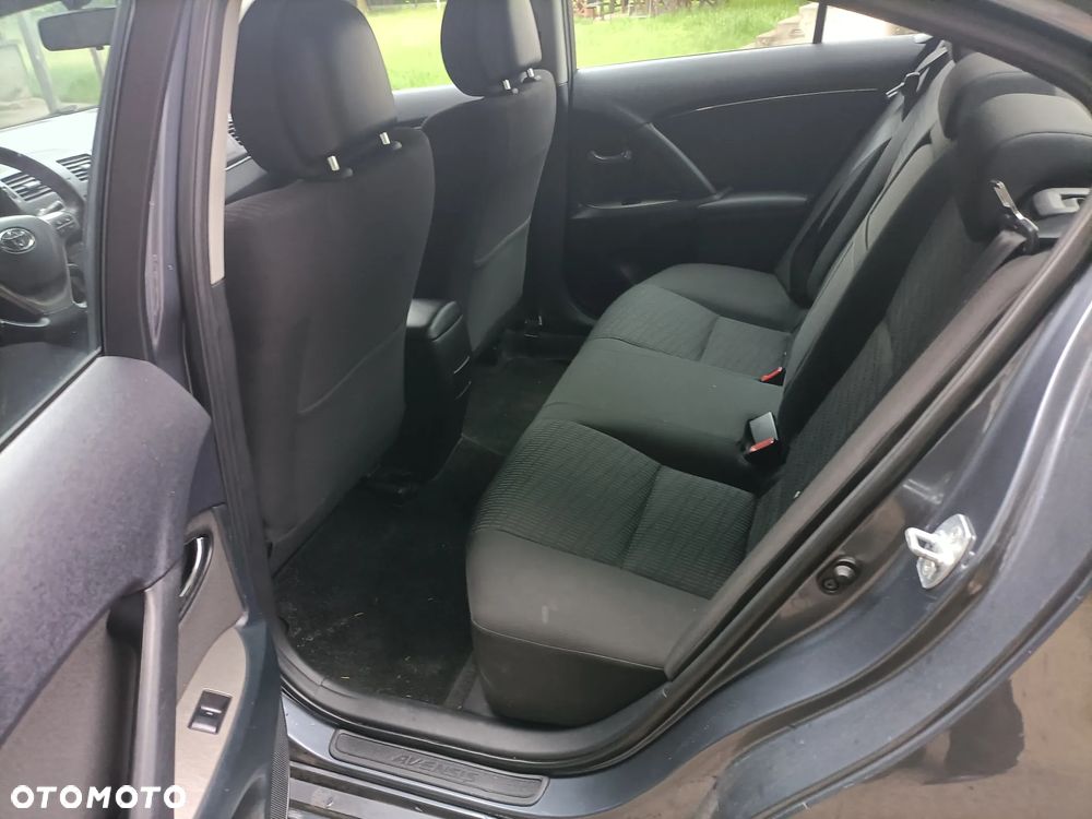 Toyota Avensis 1.8 Sol plus - 6