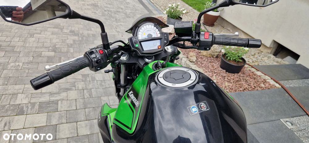 Kawasaki ER - 11