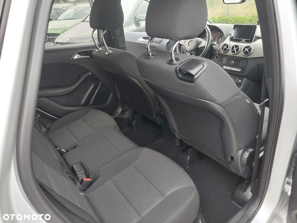 Mercedes-Benz Klasa B 180 (BlueEFFICIENCY) 7G-DCT - 9