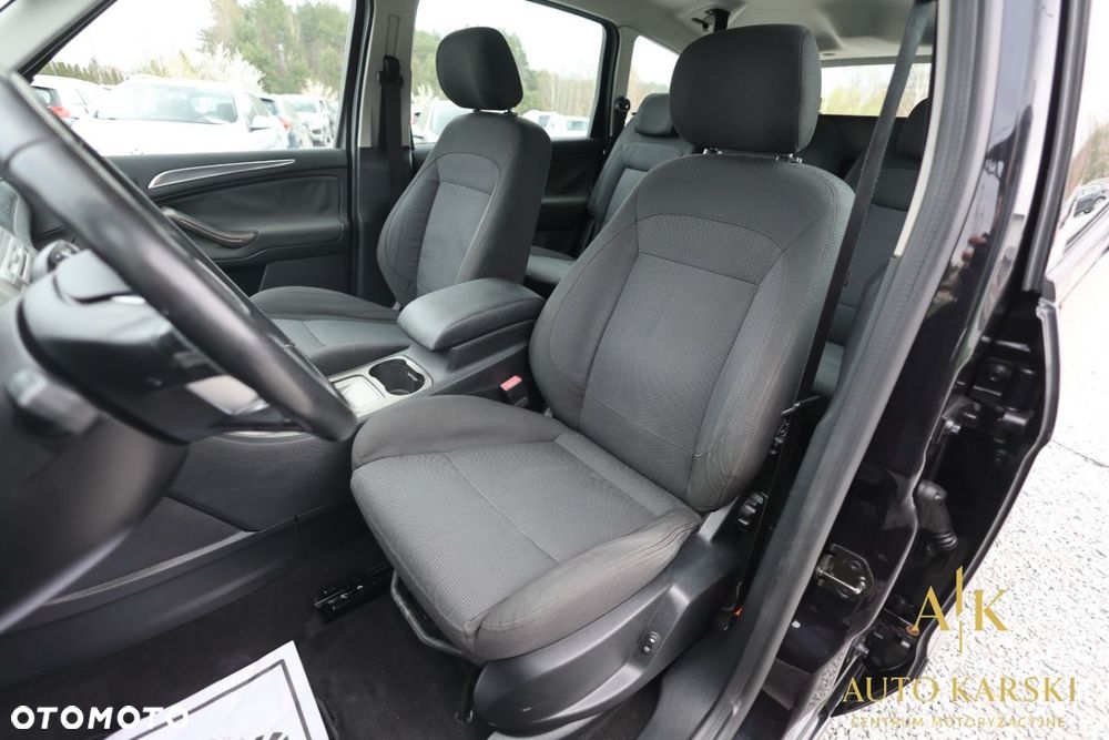 Ford S-Max - 35