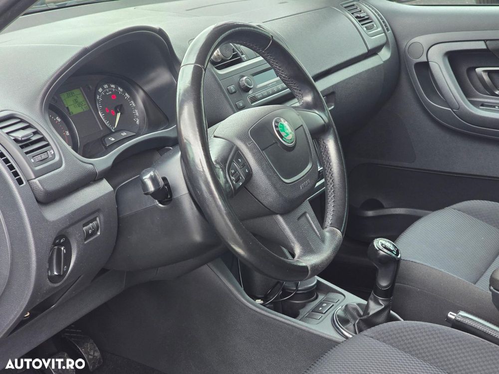 Skoda Fabia - 11