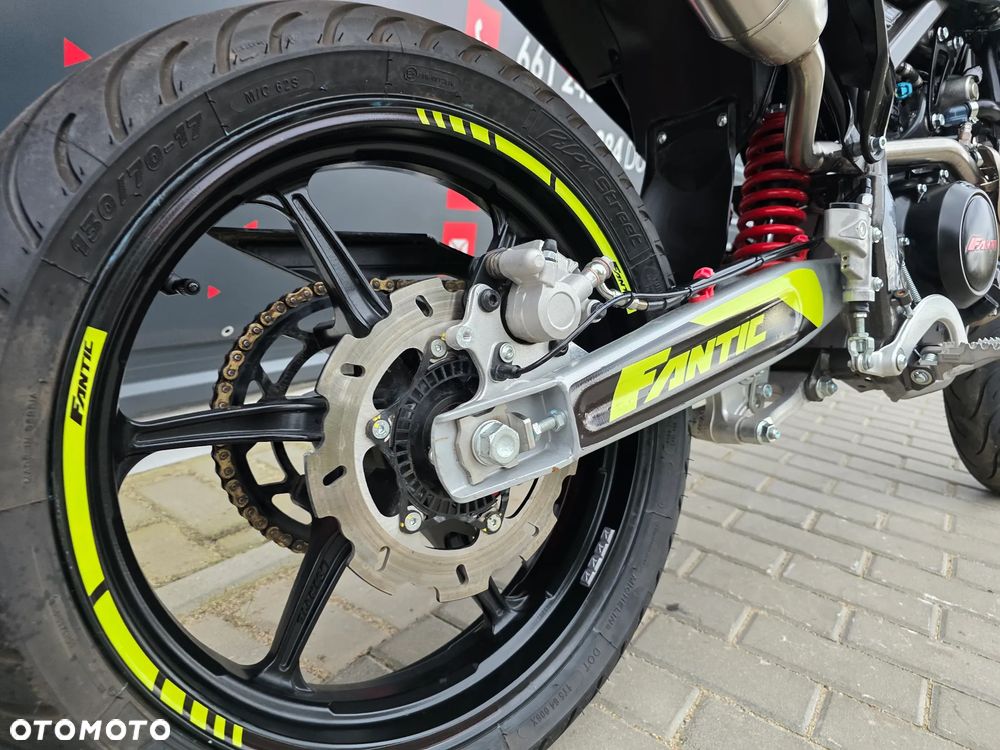 Fantic Inny - 18
