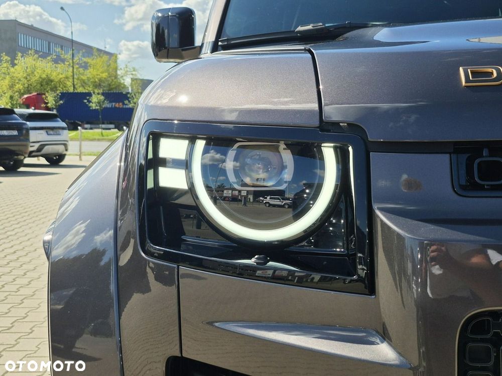 Land Rover Defender 110 P635 OCTA - 14