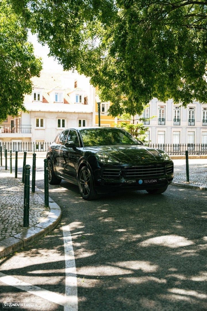 Porsche Cayenne E-Hybrid - 1
