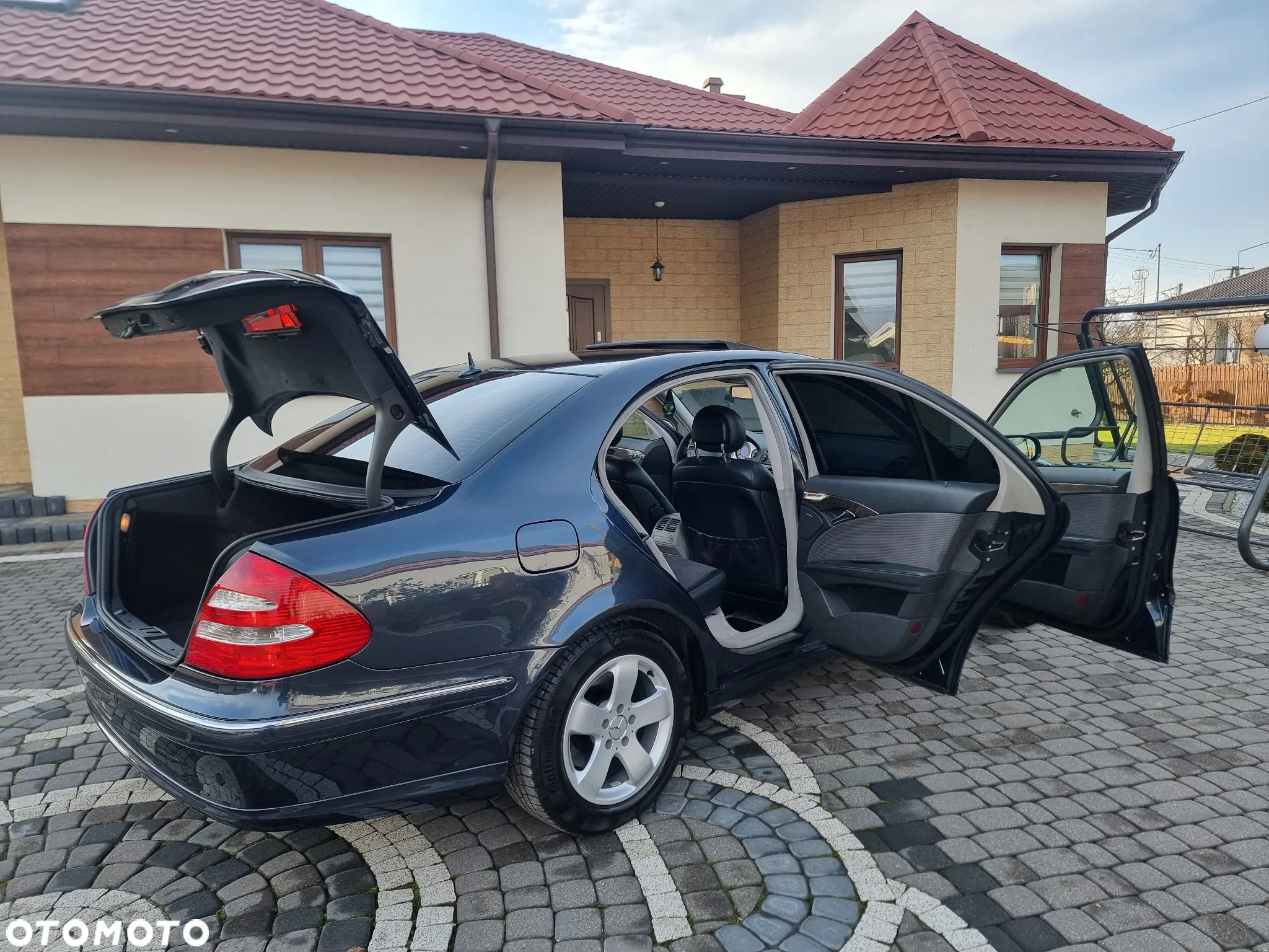 Mercedes-Benz Klasa E 240 4-Matic Avantgarde - 8
