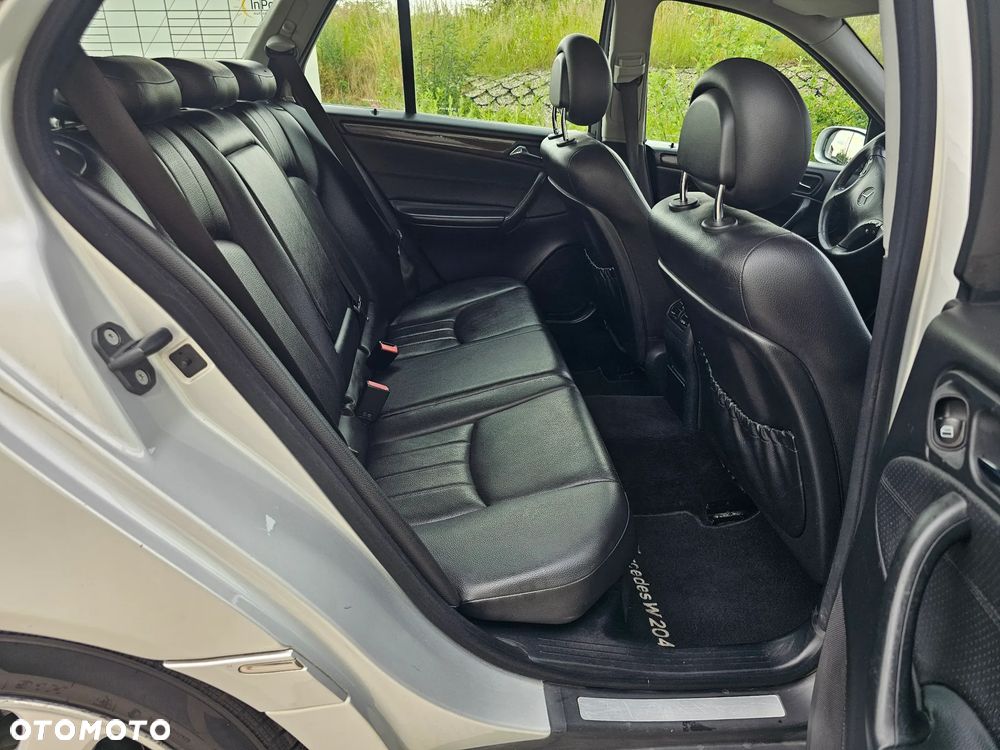 Mercedes-Benz Klasa C 200 T CDI Elegance - 10