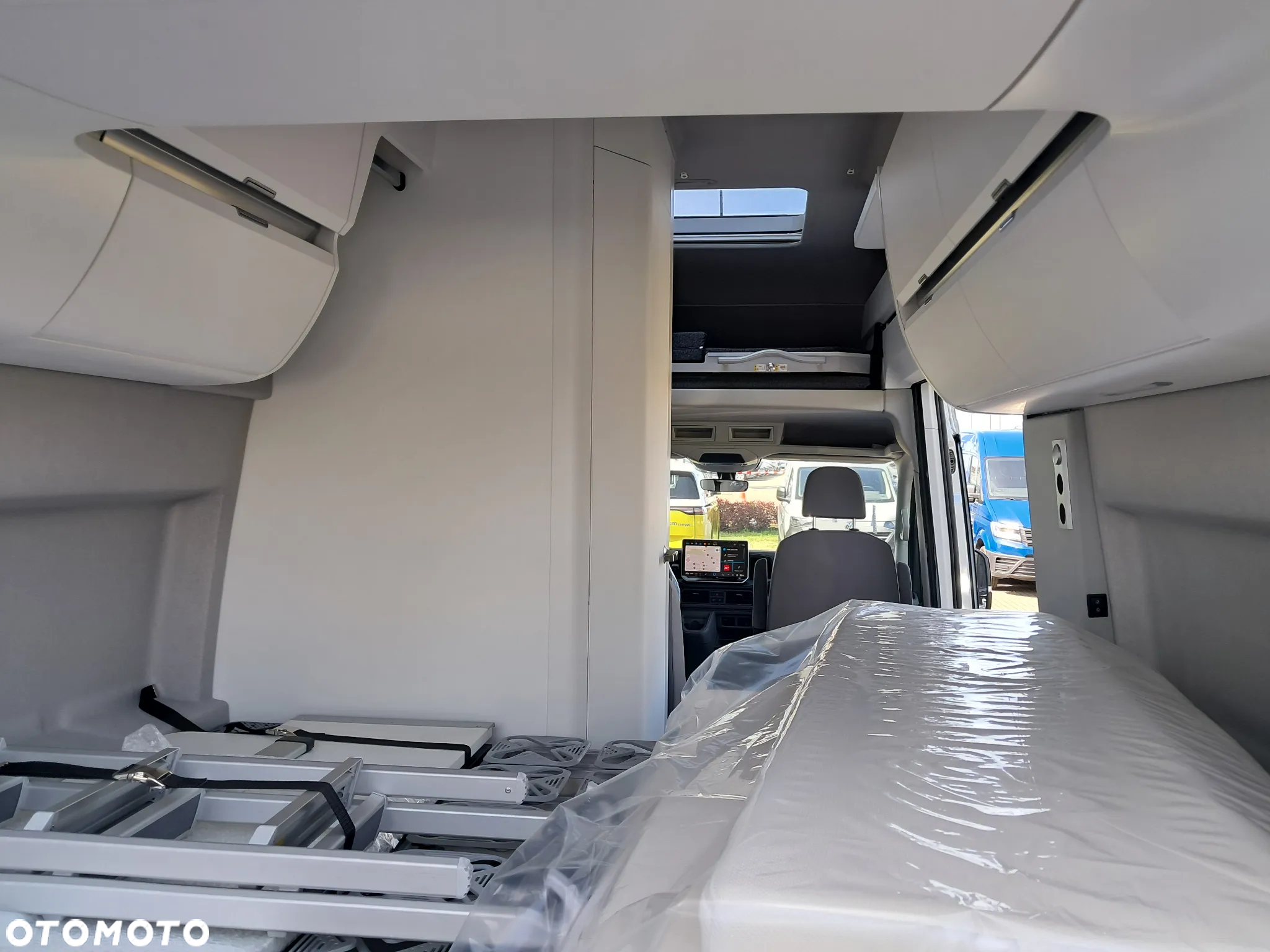 Volkswagen Crafter Grand California - 26