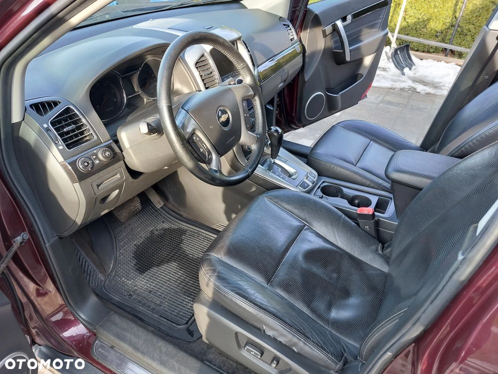 Chevrolet Captiva 2.2 D LTZ - 19