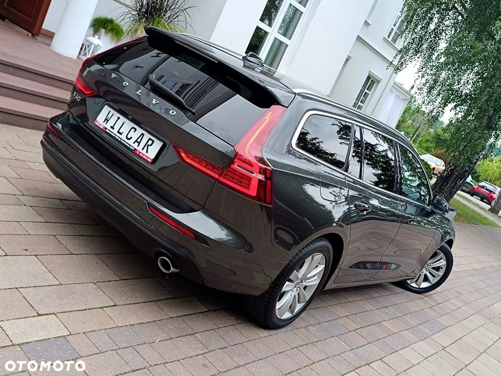 Volvo V60 D3 Momentum Core - 5
