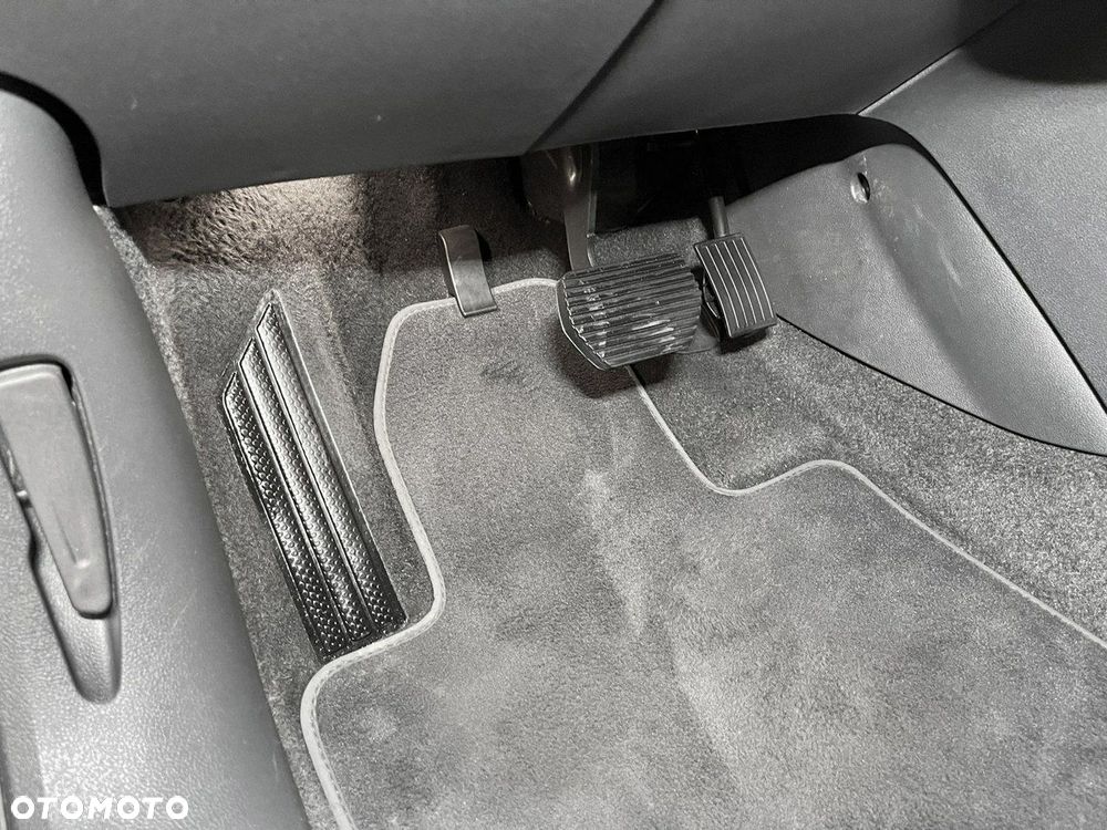 Peugeot 508 SW BlueHDi 180 EAT6 Stop&Start GT - 21