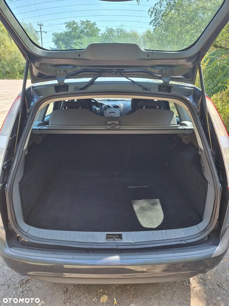 Ford Focus 1.8 FF Trend - 9