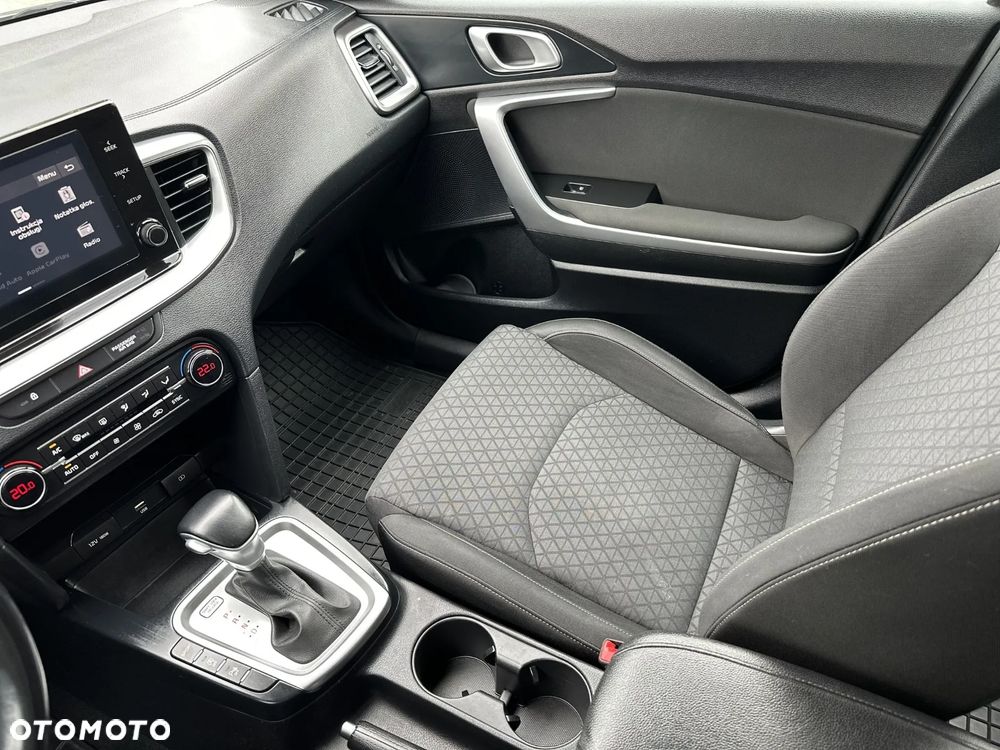 Kia Ceed 1.5 T-GDI M DCT - 39