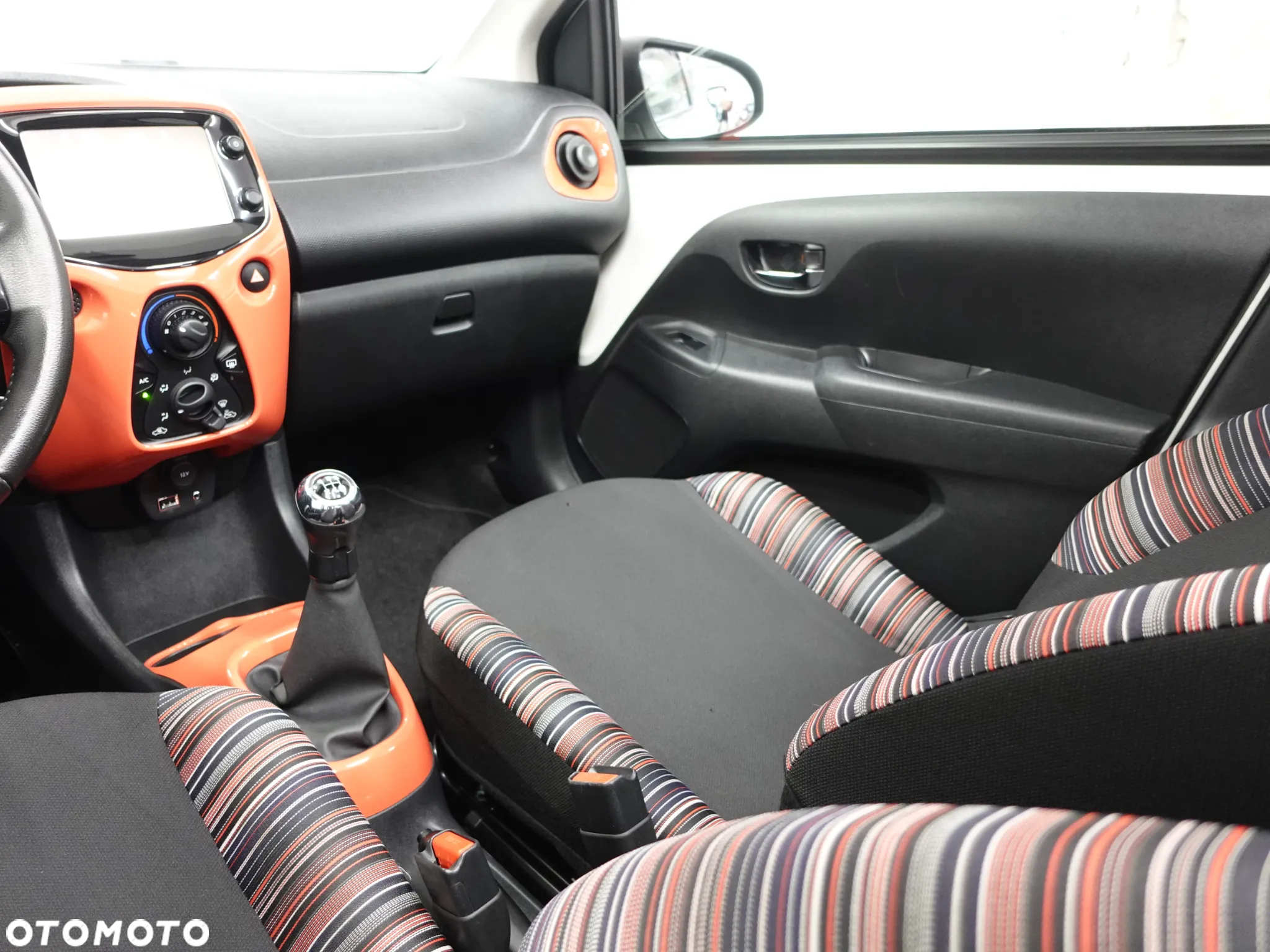 Citroën C1 1.2 Pure Tech Airscape Shine - 37