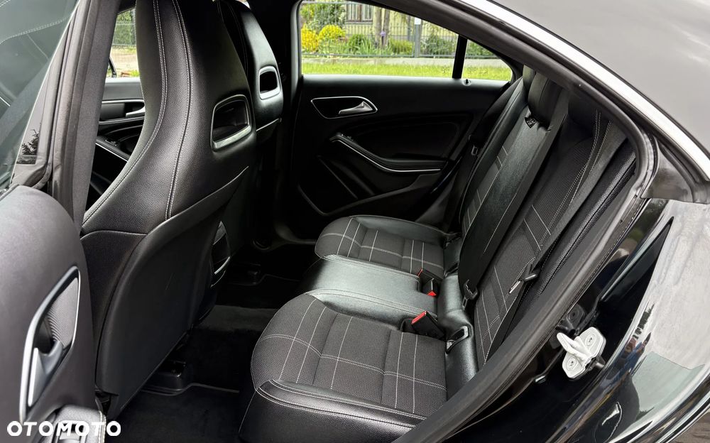 Mercedes-Benz CLA 180 Edition 1 - 23