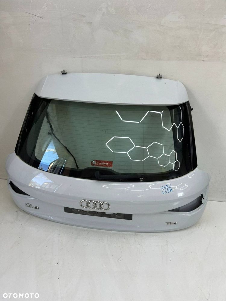 Burta tylna klapa bagażnika LS9R Audi Q3 8U TYŁ