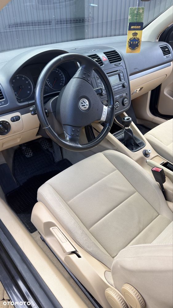 Volkswagen Golf - 4