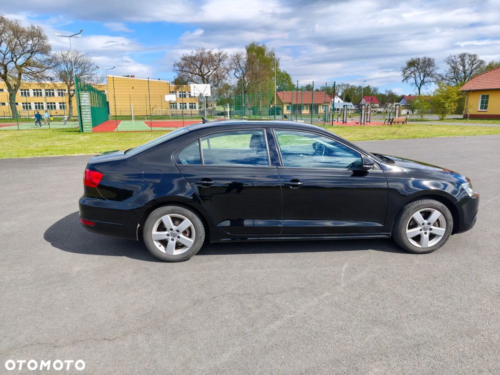 Volkswagen Jetta 1.4 TSI Comfortline - 9