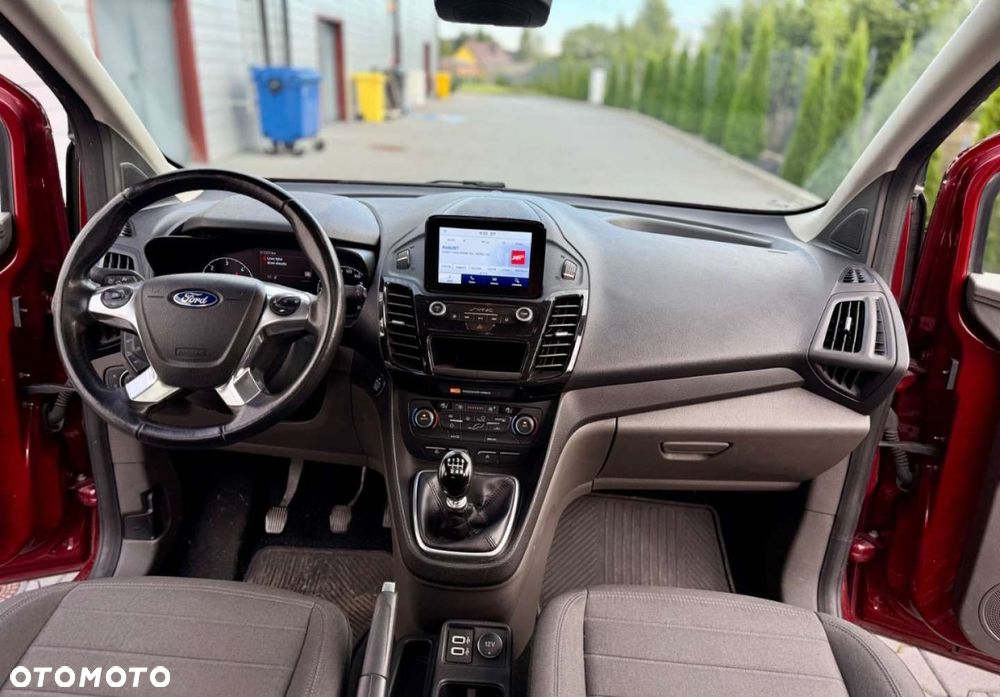 Ford Tourneo Connect Grand - 14