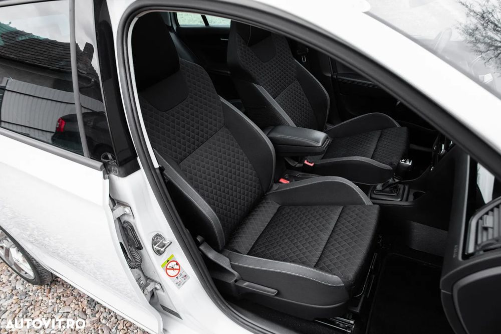 Skoda RAPID 1.4 TSI (Green tec) DSG Style - 4