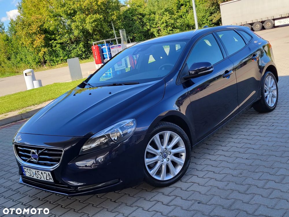 Volvo V40 T2 Momentum - 2