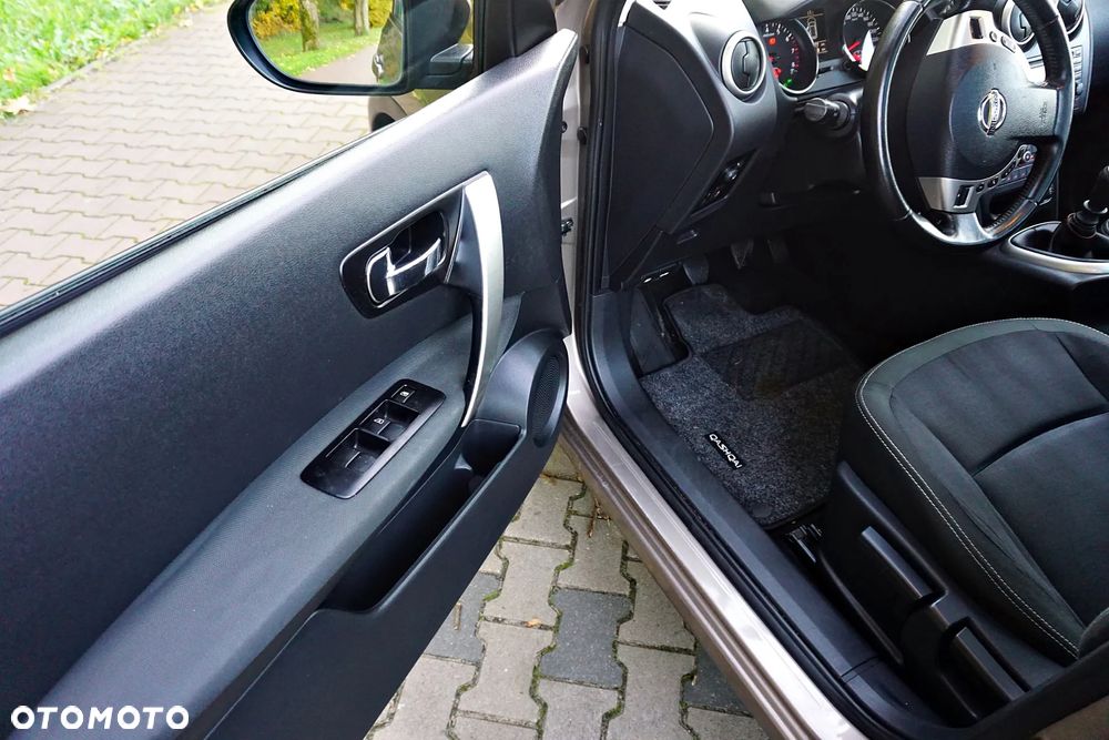 Nissan Qashqai+2 2.0 Tekna Premium - 33