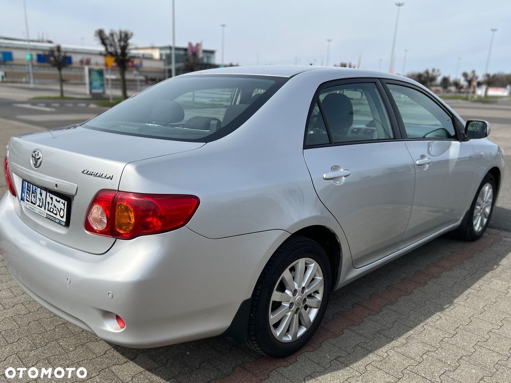 Toyota Corolla 1.6 2010 - 8