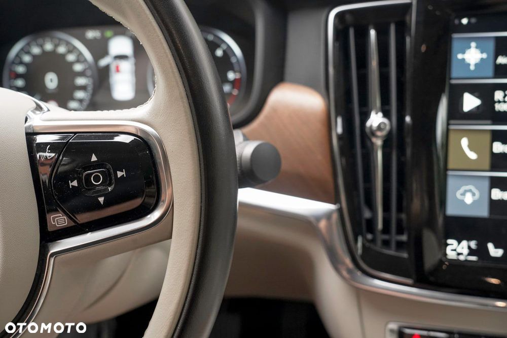 Volvo S90 D4 Inscription - 19
