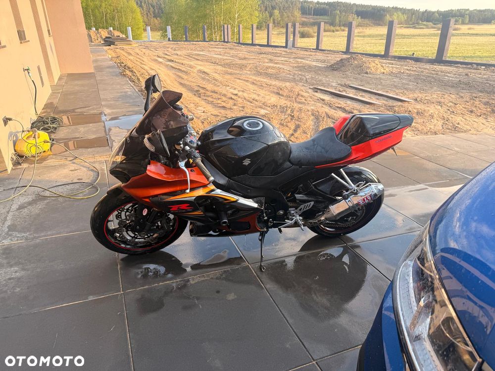 Suzuki GSX 1000 - 3