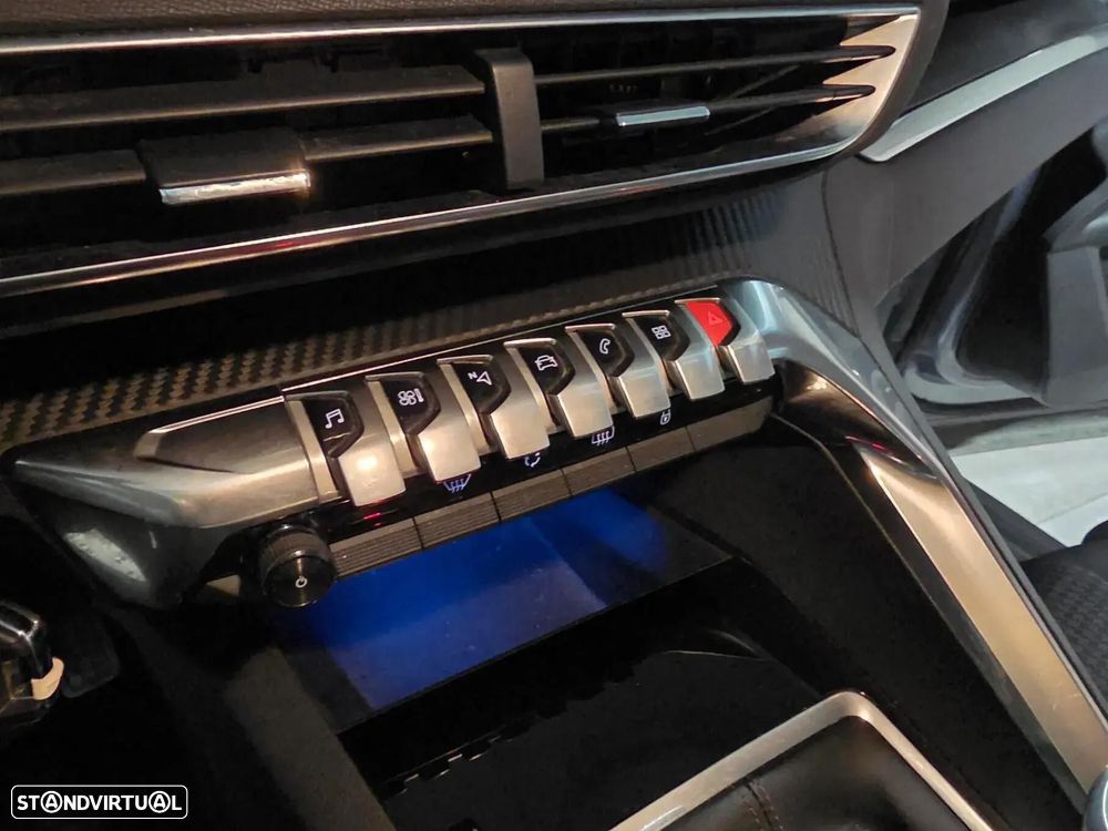 Peugeot 3008 1.5 BlueHDi Active - 32
