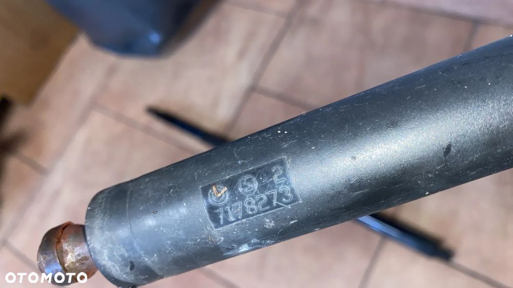 TELESKOP SIŁOWNIK KLAPY TYŁ 7178273 BMW E61 LIFT PRAWY LEWY 7178273 - 2