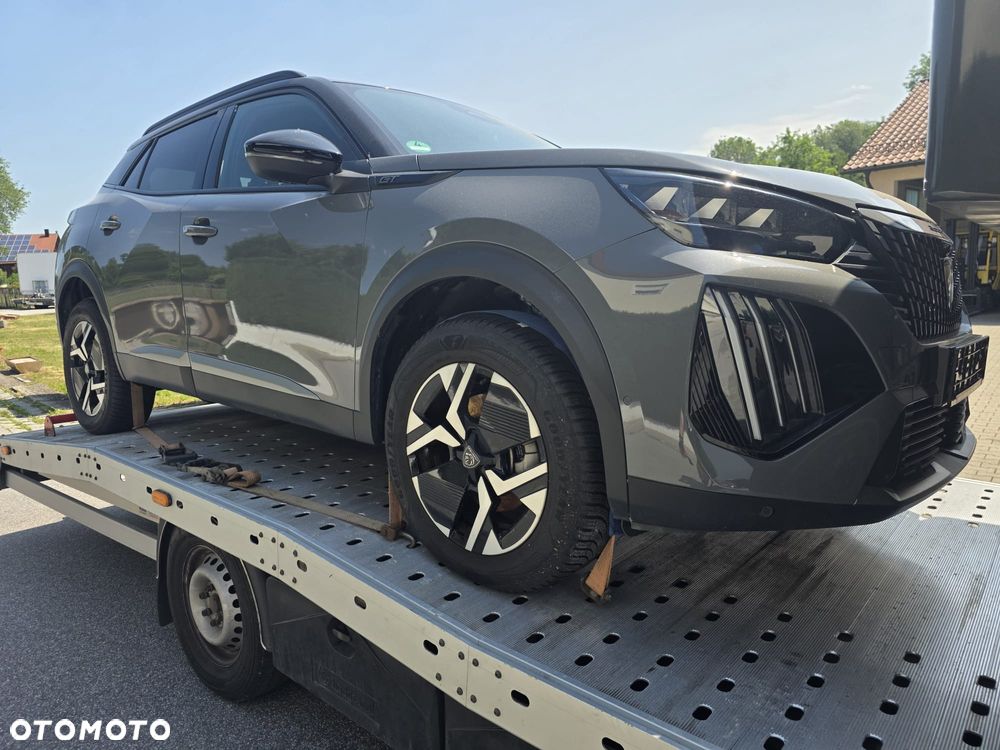 Peugeot 2008 Hybrid 136 e-DSC GT - 3
