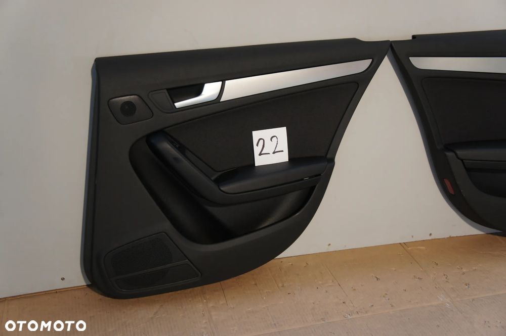 NR 22 Boczki drzwi do AUDI A4 B8 wstawki materiałowe - 5