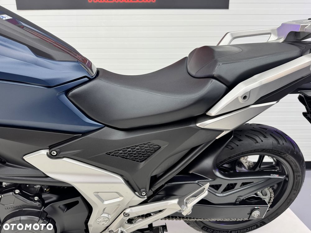 Honda NC - 18