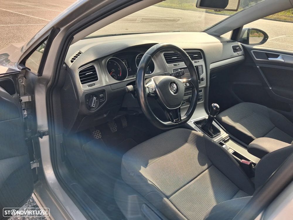 VW Golf Variant 1.6 TDi Confortline - 9