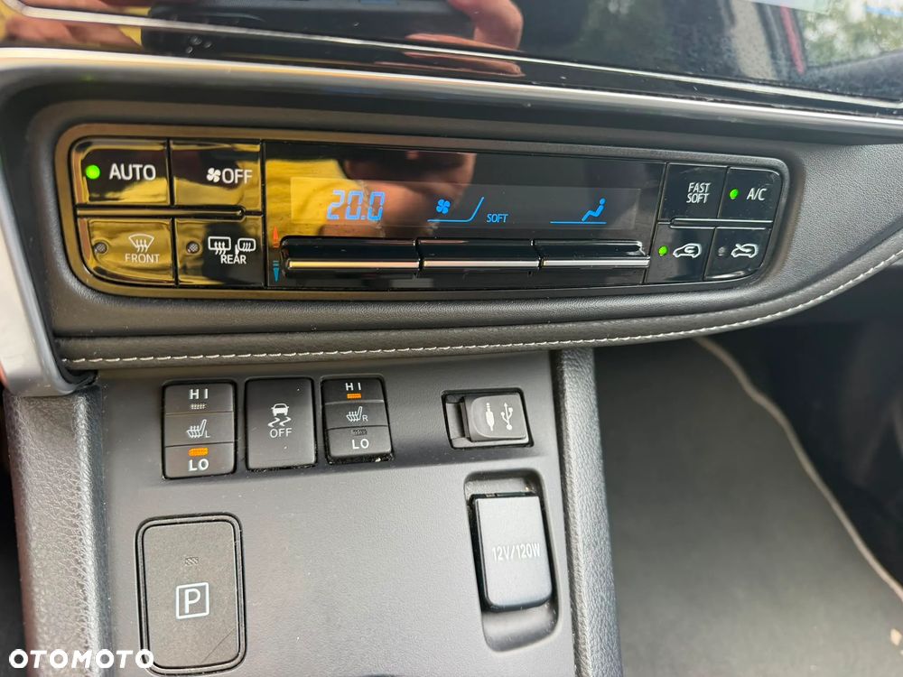 Toyota Auris - 21