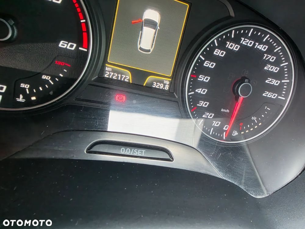 Seat Leon 1.6 TDI ECOMOTIVE Style S&S - 9