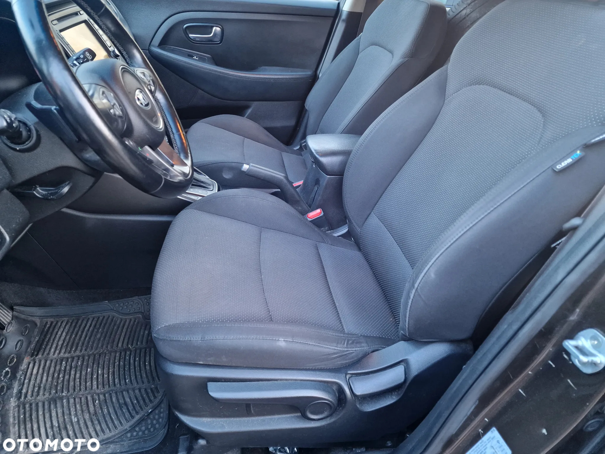 Kia Carens 1.7 CRDi Spirit - 19