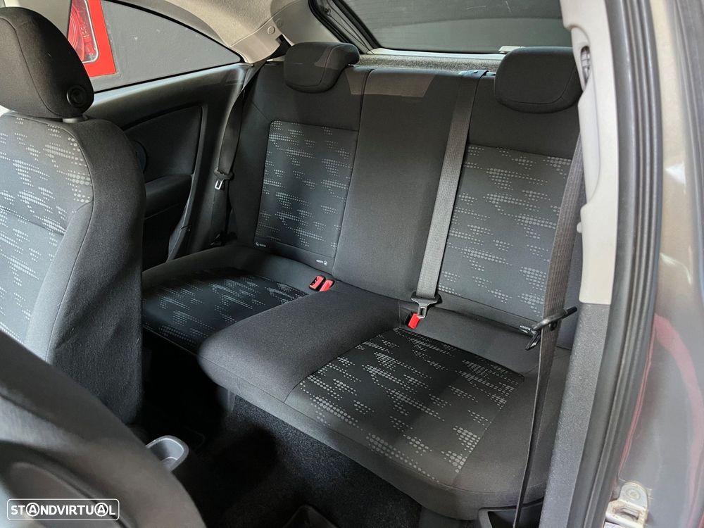 Opel Corsa - 11