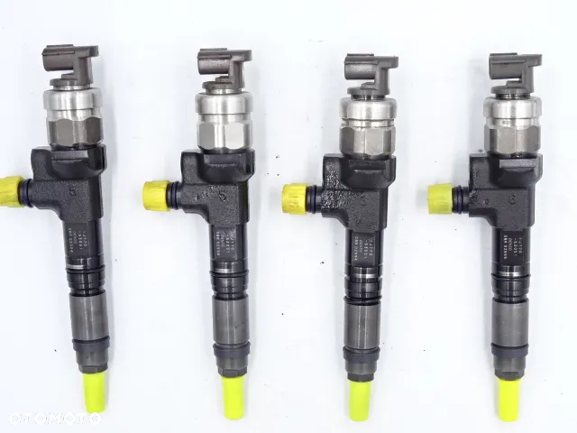 KUBOTA WTRYSKIWACZ COMMON RAIL  V3800 1J500-53051 - 3