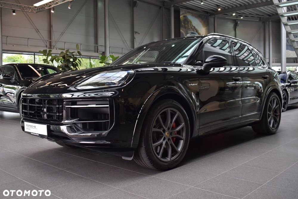 Porsche Cayenne - 1
