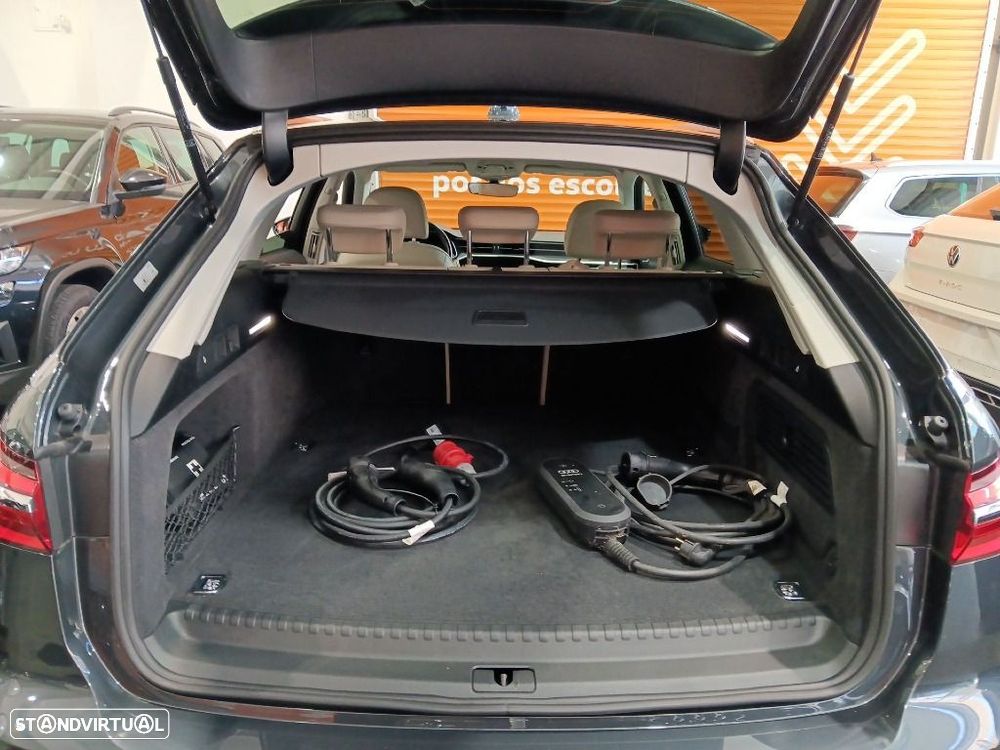 Audi A6 Avant 50 TFSIe quattro S tronic - 35