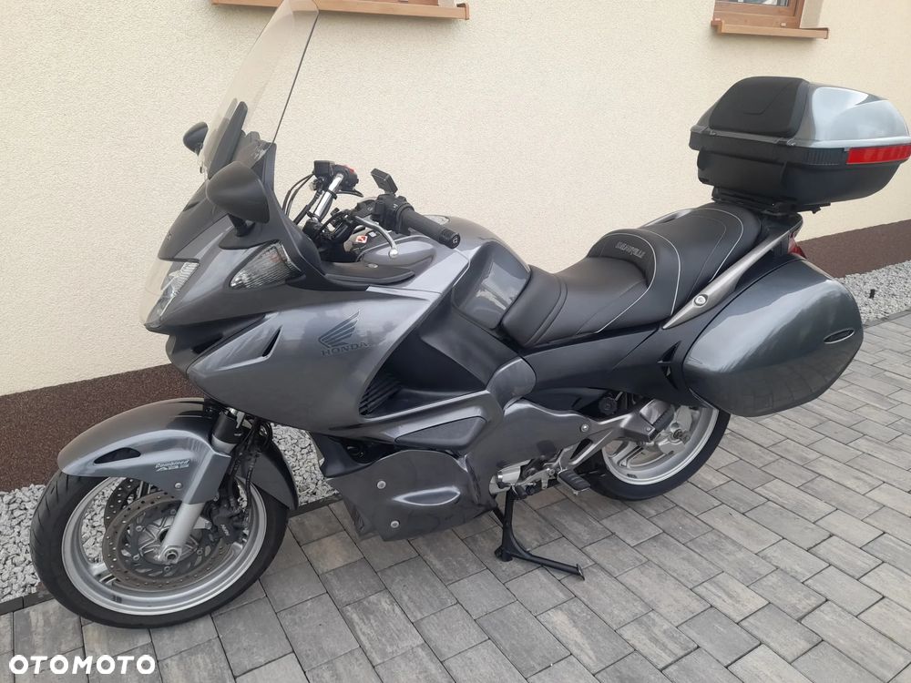 Honda Deauville - 18