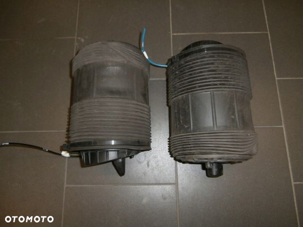 MIECH PODUSZKA ZAWIESZENIA AUDI Q7 Q8 4M0616001AB TYLNY LEWY JAK NOWY 17tyś,km.