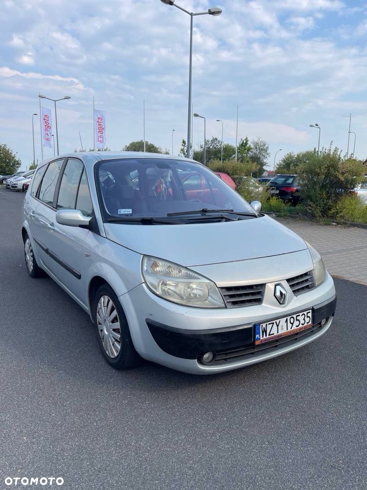 Renault Scenic - 1