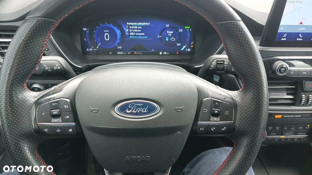 Ford Kuga 2.5 FHEV FWD ST-Line - 24