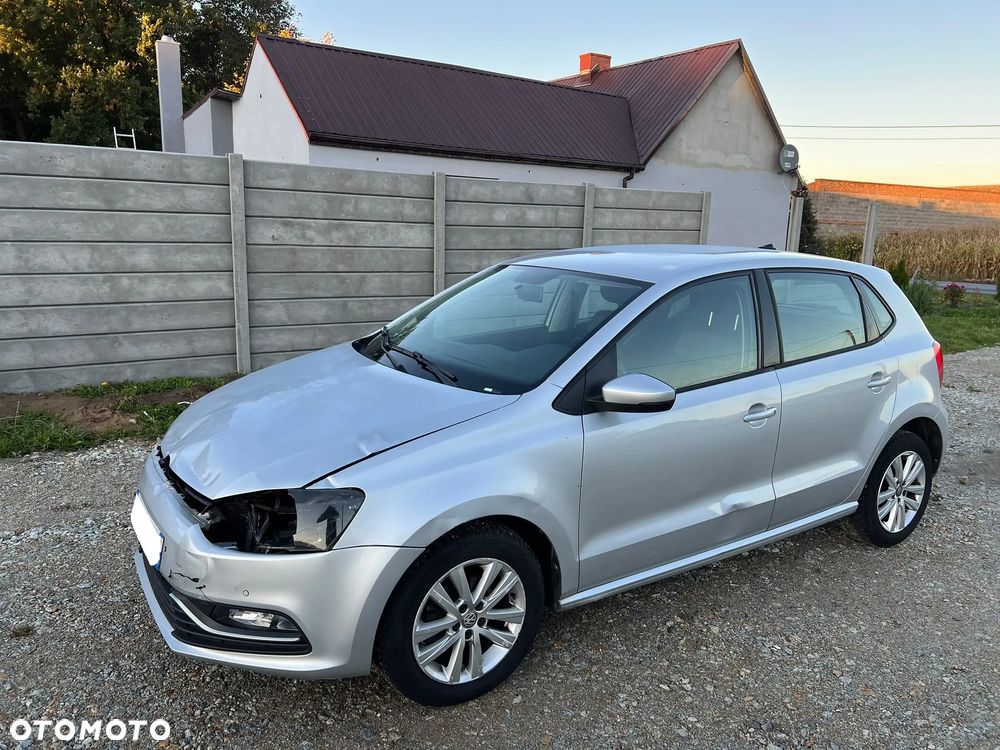 Volkswagen Polo 2015 photo 3