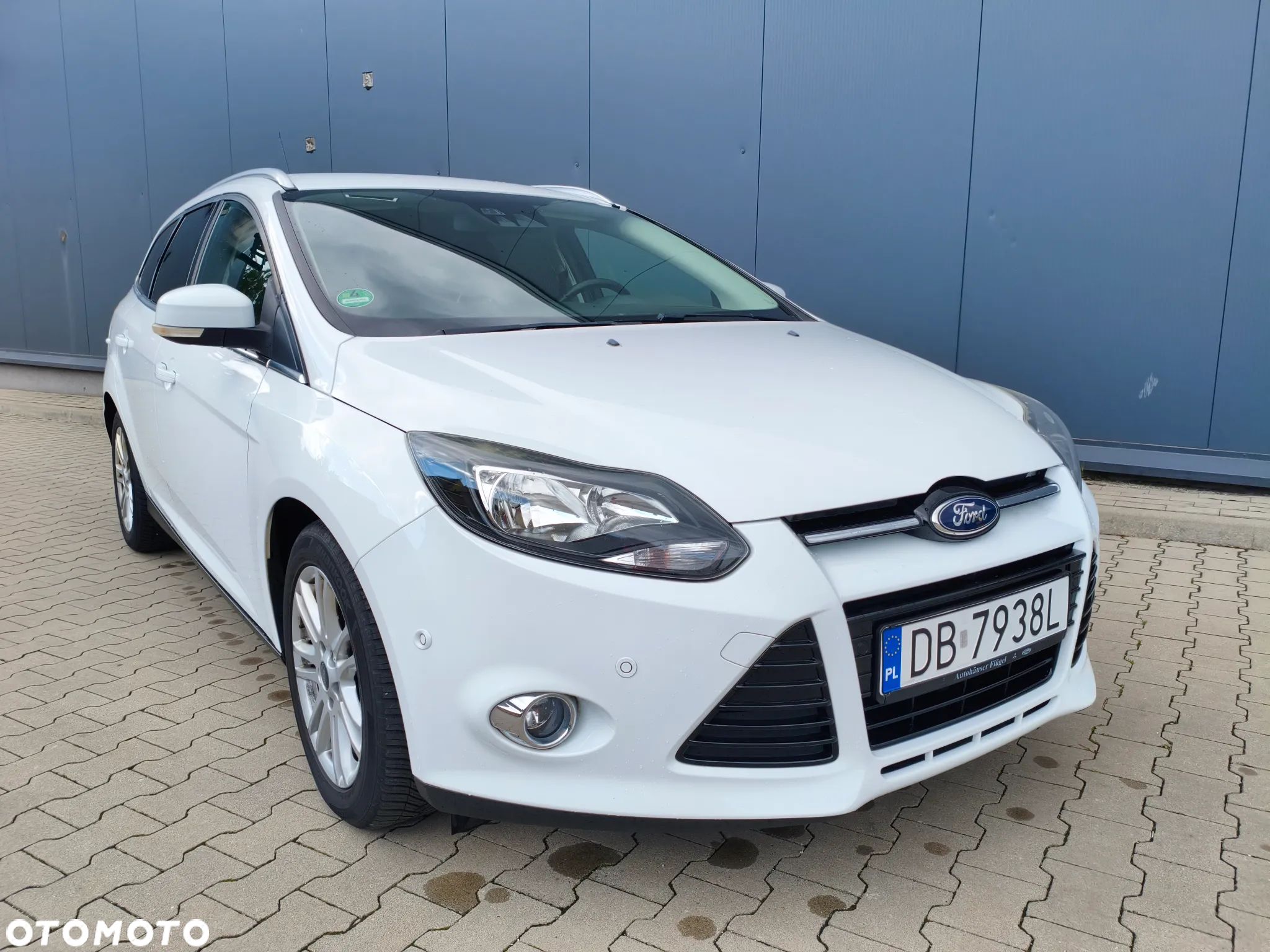 Ford Focus 1.0 EcoBoost Hybrid TITANIUM X - 1