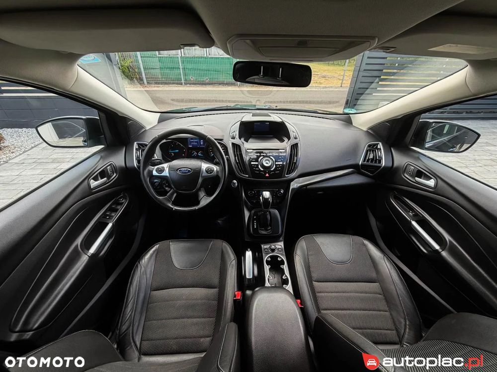 Ford Kuga - 36